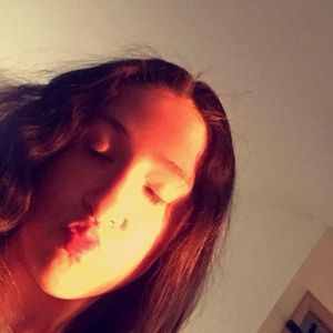 Meet your Posher, Isis